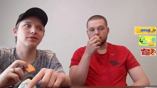 Korean Snack Box Unboxing 2020: American Brothers React to Umshik Box (Korea Vlog) 음식 상자 смотреть онлайн