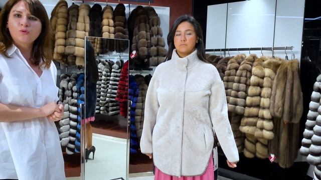 Женские шубы меха в Стамбуле на фабрике Emelda. Шоппинг на фабрике кожи и меха в Зейтинбурну смотреть онлайн