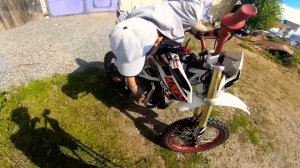ЛЁГКИЙ СПОСОБ СМАЗКИ ТРОСИКА СЦЕПЛЕНИЯ НА ПИТБАЙКЕ![GoPro]