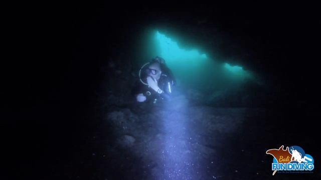 Candidasa dive site смотреть онлайн