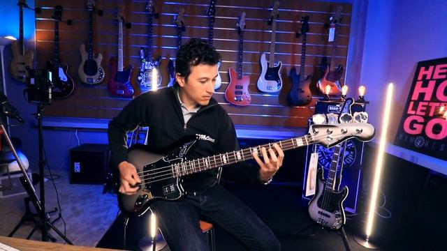 Fender Troy Sanders Precision vs Jaguar - BASS BATTLE! смотреть онлайн