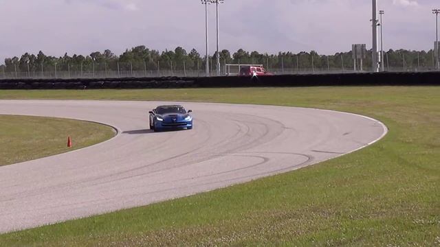 Racing Day Ferrari vs Corvette Z06 vs Viper TA vs Ford & more Super Car Week смотреть онлайн