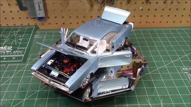 1969 Dodge Charger 440 R/T Hardtop 1/18 Scale Diecast Review AutoWorld American Muscle MOPAR смотреть онлайн