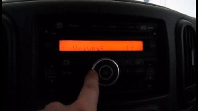 2011-Nissan-Cube-Stock-OEM-Stereo-System-Volume-Test-Video.wmv смотреть онлайн