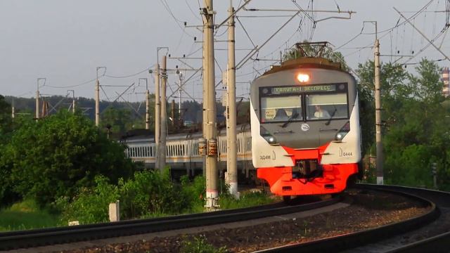 Электропоезд ЭД4М-0444 ЦППК станция Шемякино 8.06.2020 смотреть онлайн