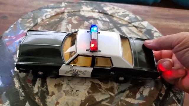 CHP 1/24 with working lights смотреть онлайн