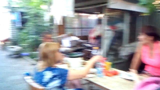 Первая разбитая тарелка младенца смотреть онлайн