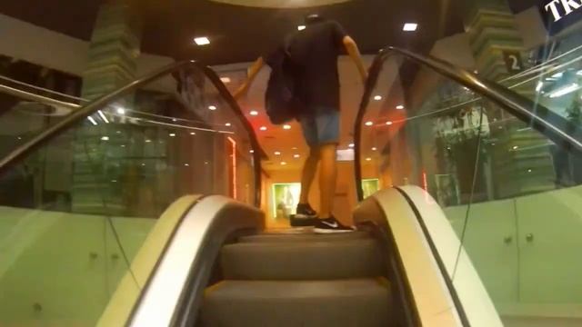 VLOG ●УКРАЛИ КАНАЛ |НОВАЯ КАМЕРА | ПРОГУЛКА ПО ТОРГОВОМУ ЦЕНТРУ | ПРОМОК ДО НИТКИ |Valera cris смотреть онлайн