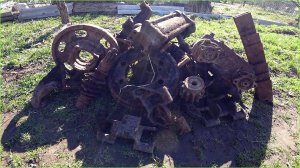 ВОТ ЭТО УДАЧА! НАШЛИ В ЛЕСУ ТРАКТОРНУЮ СТОЯНКУ! У СВЕТЫ, ЧТО НЕ СИГНАЛ, ТО ОБАЛДЕННАЯ НАХОДКА!!!