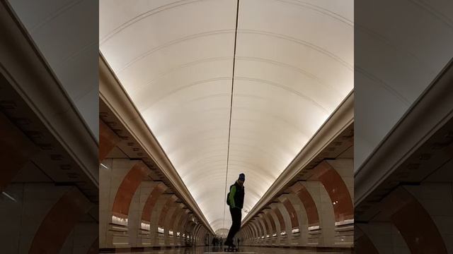 Longboarding in Metro или я знаю что ты делал этой зимой смотреть онлайн