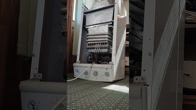 Газовый навесной котёл Mora Top 25KK смотреть онлайн