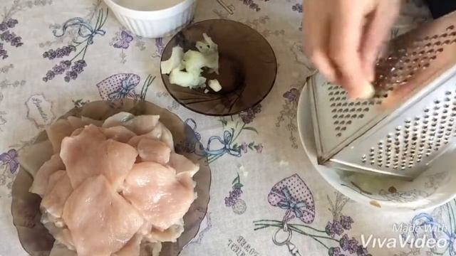 ВСЕГО ЗА 15 МИНУТ!!! КУРИНАЯ ГРУДКА В ЛУКОВОМ КЛЯРЕ смотреть онлайн