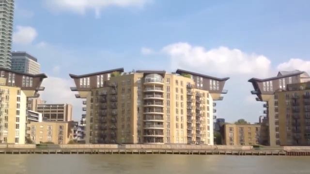 Прогулка по Темзе смотреть онлайн