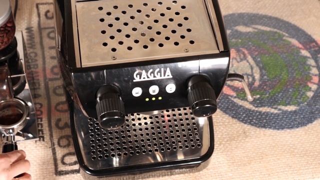 Steaming Milk with the Gaggia Ruby смотреть онлайн