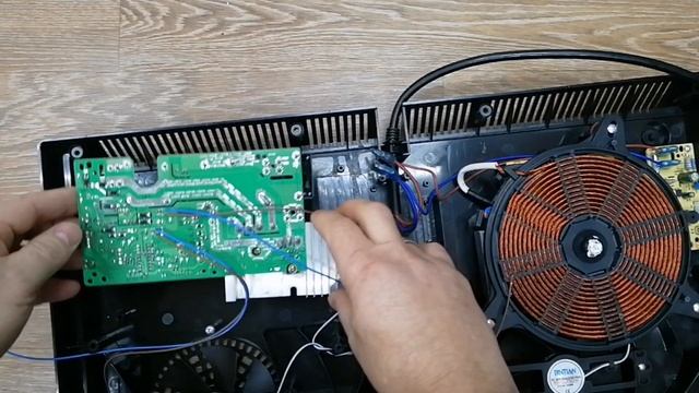 Не работает одна конфорка настольной индукционной панели Видео #1 смотреть онлайн