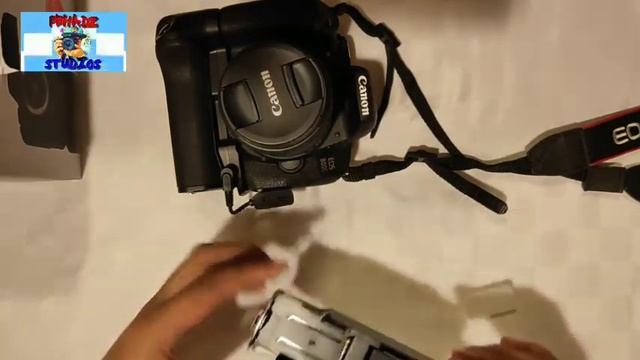 Unboxing and How To Attach A Battery Grip To A Canon 800d/77d (Tagalog) смотреть онлайн