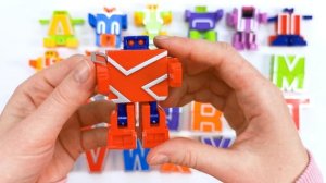Буквы трансформеры. Трансботы роботы. Английский алфавит.