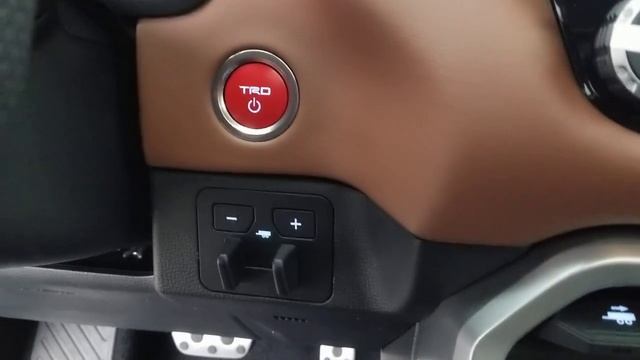 2023 Toyota Tundra 4WD Oaklawn, Chicago, Orland Park, Lagrange, Palos, IL 90363 смотреть онлайн