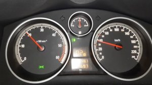 Мигає індикатор свічок накалювання Опель Зафіра Б 1.9 дизель/Моргает индикатор свечей накала Зафира