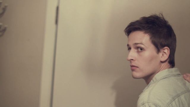 Travis Turner Trailer смотреть онлайн