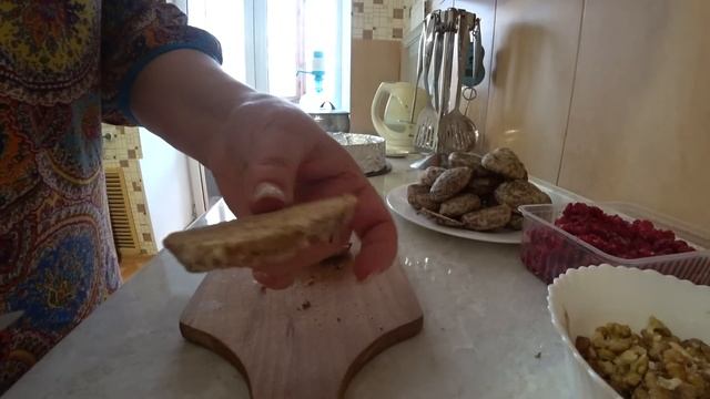 НАЕДАЕМ ЩЁКИ/ВКУСНЯШКА без ВЫПЕЧКИ/ОПЯТЬ ты ВЫЛЕЗЛА и НАСЛЕДИЛА не УЧИ МЕНЯ ЖИЗНИ))) смотреть онлайн