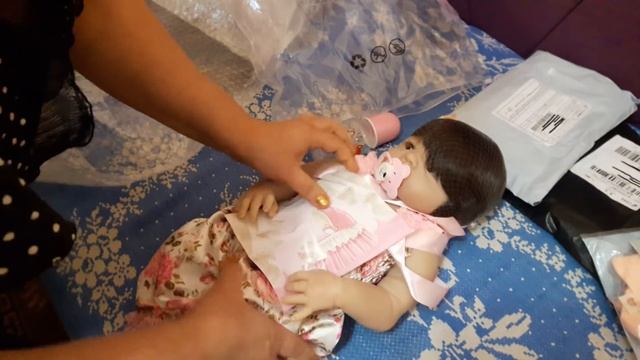 Распаковка Реборна и обзор посылок Алиэкспресс Часть 1 смотреть онлайн