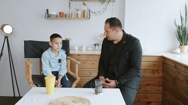 Взгляд снизу/Наши дети/СК СтройКапитал смотреть онлайн