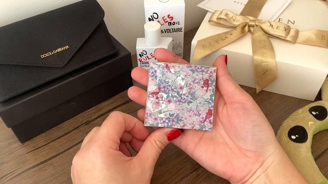 Что нашла под елкой?мои новинки косметики? #новинкикосметики #покупкикосметики #коллекциякосметики