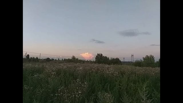 Невероятное природное явление. Облако над г.Новочебоксарк. Что это было?? смотреть онлайн