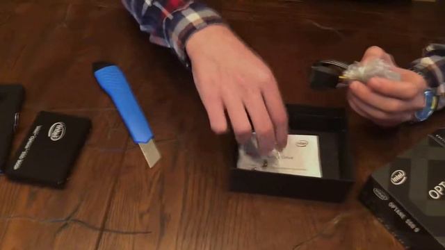 SSD Intel Optane 900P U.2 Распаковка. (Unboxing) смотреть онлайн