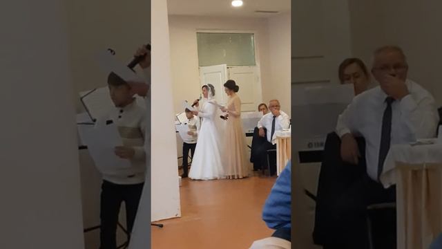 Песня невесты родителям на свадьбе,очень красиво смотреть онлайн