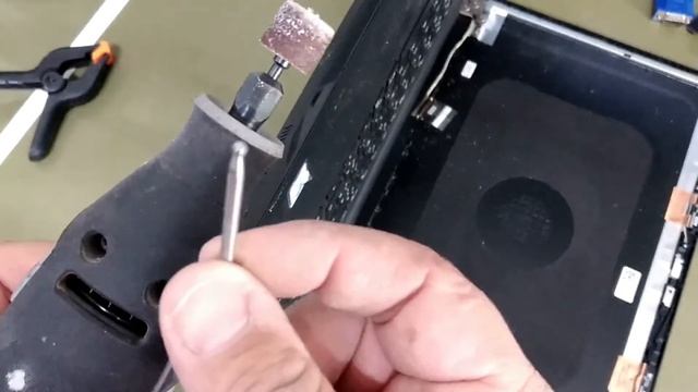 Reparo de Carcaça Dell Inspiron 3000 смотреть онлайн