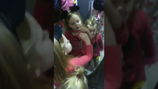 Как отмыть зеркало от помады смотреть онлайн