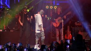 Amir Tataloo Live In Concert Istanbul - Part 13 - Man Bahat Ghahram ( امیر تتلو - من باهات قهرم )