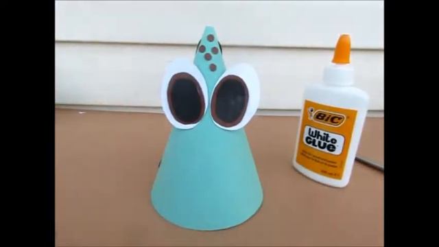 DIY: How to make birthday hat SQUIRT from Finding Nemo TUTORIAL смотреть онлайн
