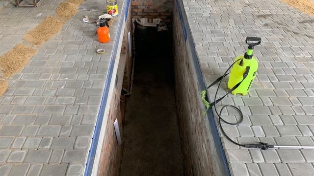 Яма в гаражі з поличками своїми руками! смотреть онлайн