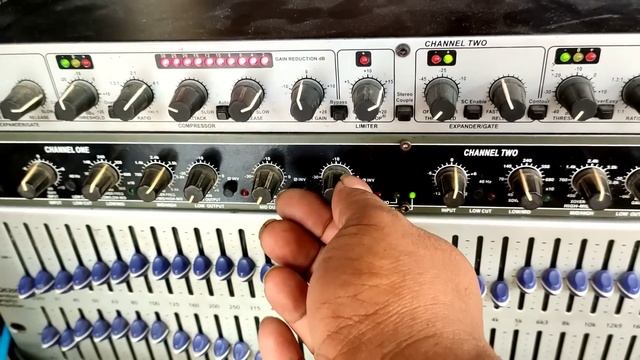 routing & setting crossover dbx234xl || output 4 way смотреть онлайн