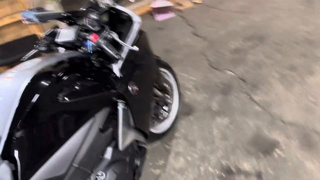 Honda VFR1200F фирма FreshmotoPRO смотреть онлайн