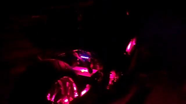 YAMAHA R1 WITH SPORTBIKE DELUX LIGHTING KIT PATTERNS AND COLORS VIDEOS смотреть онлайн