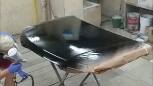 Покрас капота в два цвета