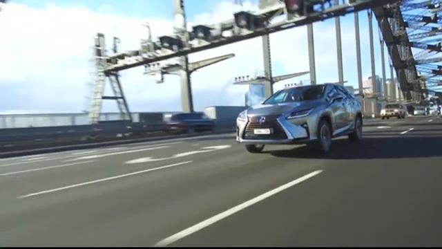 2018 Lexus RX L vs 2018 Mazda CX-8 смотреть онлайн