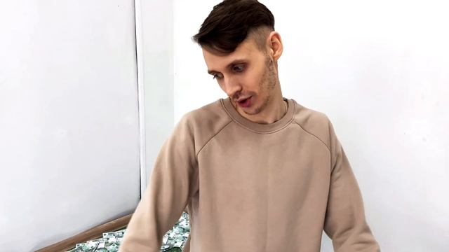 100 СЛОЁВ ДЕНЕГ. НАЙДИ НАСТОЯЩИЕ КУПЮРЫ ЧЕЛЛЕНДЖ смотреть онлайн