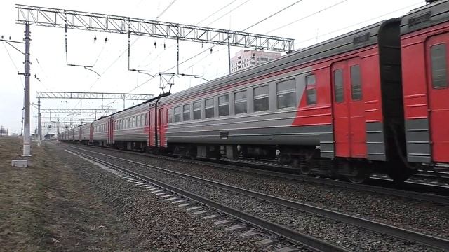 Электропоезд ЭР2Р-7054 (ТЧ-26) пригородный поезд №6819 Черусти - Москва. смотреть онлайн