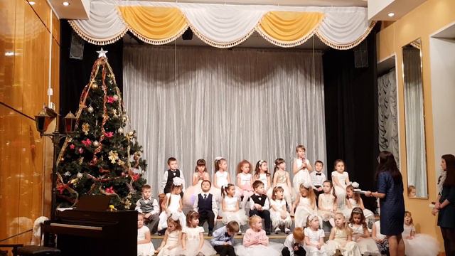 Новый 2018 год в школе искусств Якова Флиера(1) смотреть онлайн