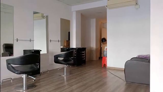 Local comercial en alquiler en Gran Via de les Corts Catalanes - Tasa Locales смотреть онлайн
