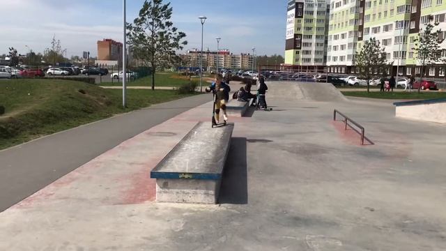 Скейт, самокат, бмх парк Янино. Жилой комплекс Янила Кантри #соколмакс смотреть онлайн
