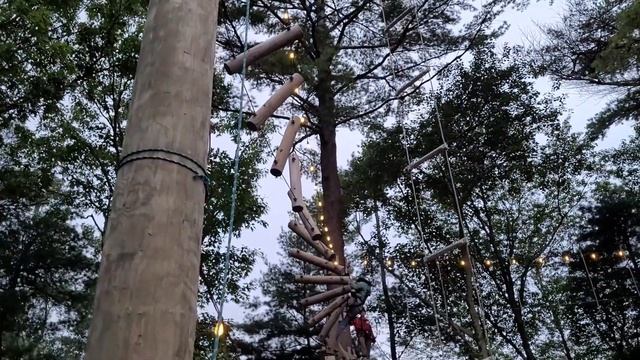 США. Активный отдых в верёвочном парке смотреть онлайн