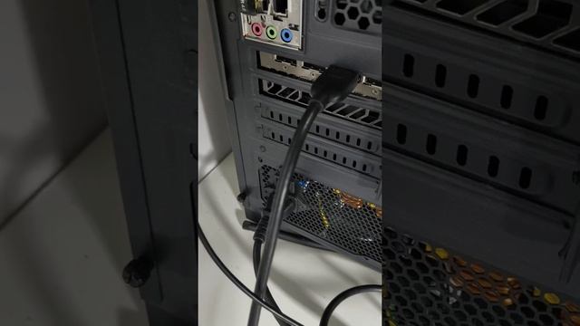 Intel i3 10105F, RX6600 Budget Gaming PC смотреть онлайн