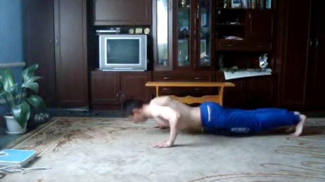Отжимания для накачки груди! смотреть онлайн