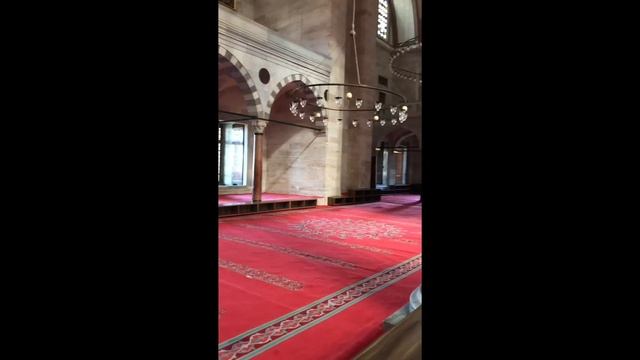 Мечеть Сулеймание в Стамбуле (Süleymaniye Camii). Могила Султана Сулеймана и его жены Хюррем.